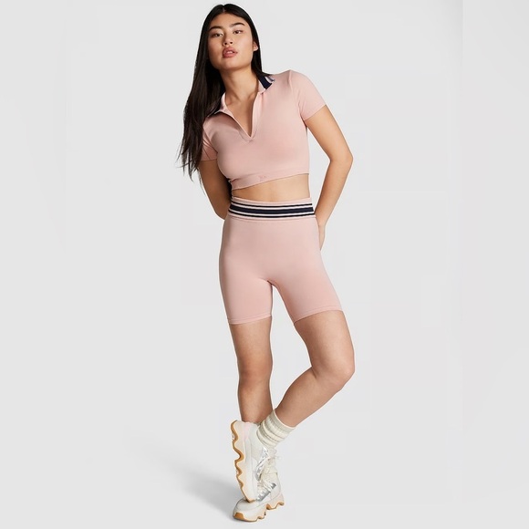 PINK FLIP IT SEAMLESS FOLDOVER BIKE SHORTS - Picture 1 of 12